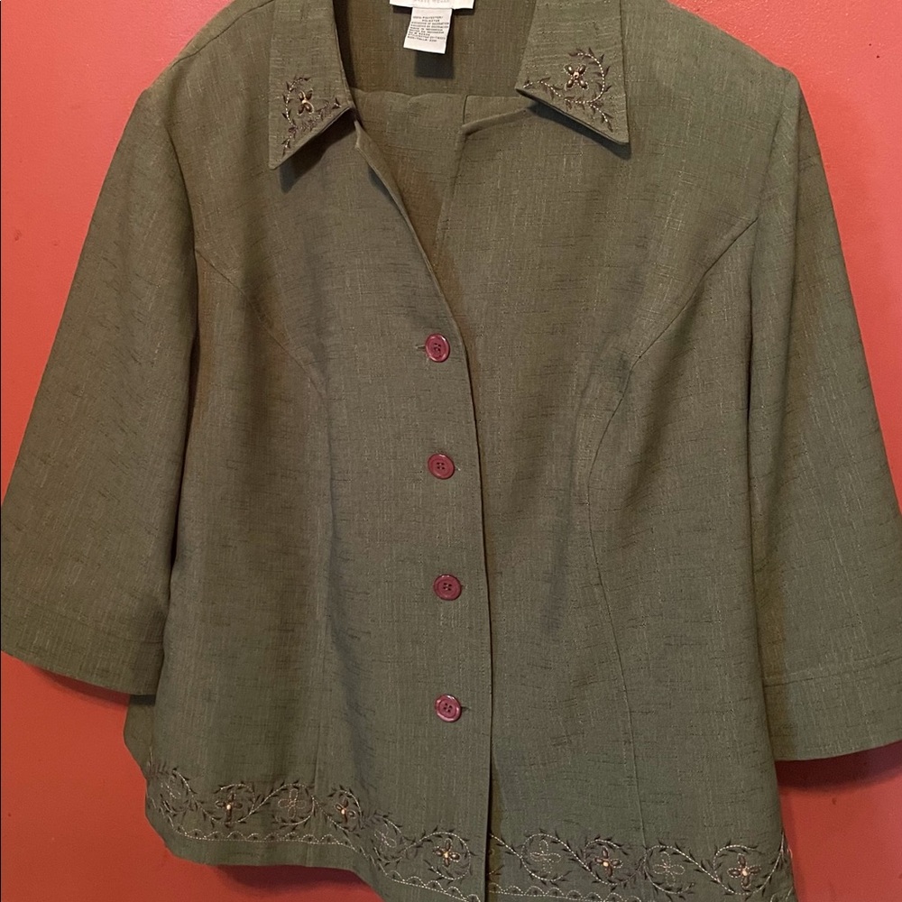 SAG HARBOR Two Piece Pant Suit with Decorative Beading and Needle Work